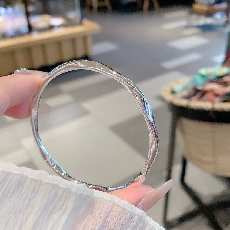 NA- 5. Moebius Strip Siver 999 Bangle 20g with S999 Mark & Certification//NA 5. Gelang Moebius Strip Perak 999 20g dengan Tanda & Sertifikasi S999