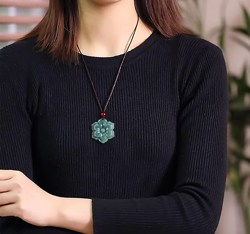 NA- Sunfower Jadeite Jade Blue Water From Guatemala Pendant Necklace//Kalung Liontin Air Biru Giok Giok Bunga Matahari dari Guatemala